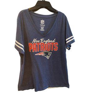 NFL NEW ENGLAND PATRIOTS WOMEN'S SHORT SLEEVE V-NECK SIZE XL